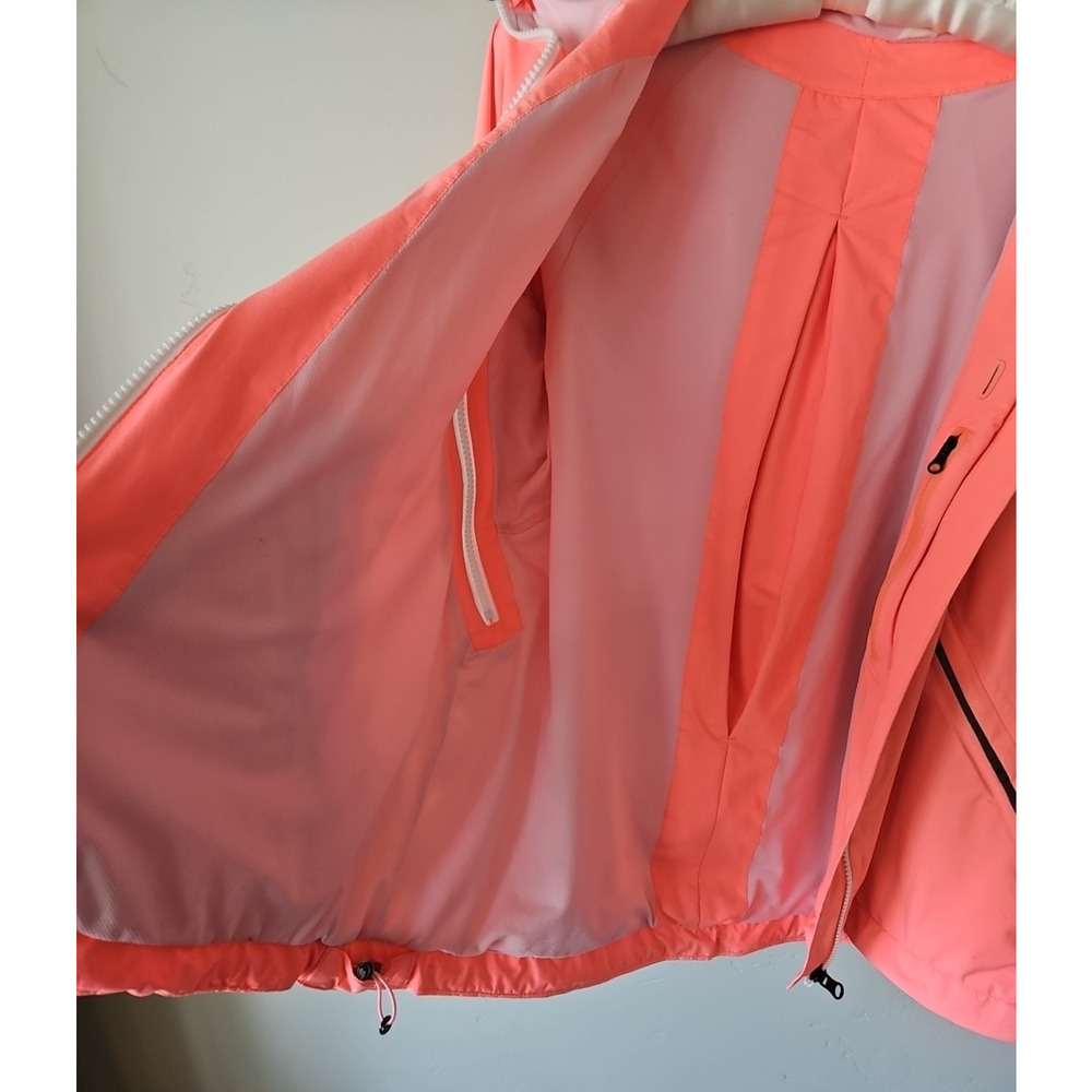 Lululemon Run Rise & Shine Jacket Bleached Coral Waterproof, Hooded, Zip Sz L - Picture 8 of 8